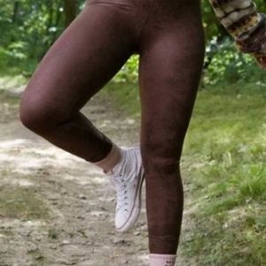 NWOT Offline by Aerie The Hugger Crackle Chocolate Brown Faux Leather